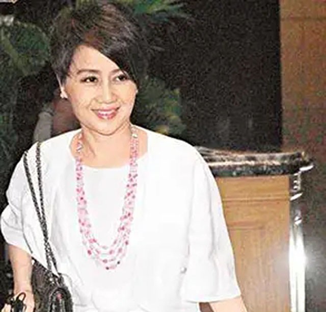 澳门赌王何鸿燊简介(何鸿燊:不想一辈子当和尚,迎娶14岁的二太蓝琼缨)