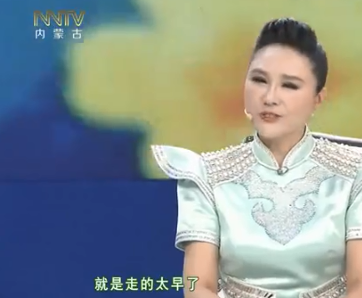 乌兰托娅简介(“草原歌后”乌兰托娅:夺回了《套马杆》,父亲却再也听不到)