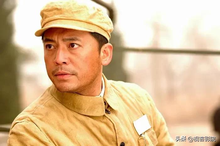 楚云飞简介(楚云飞左膀右臂,为什么在抗日战争结束后没有随楚云飞高升?)