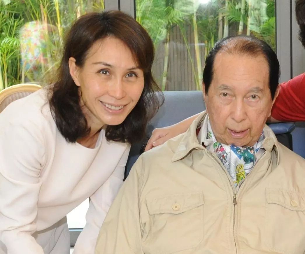 赌王四太梁安琪简介(打工妹逆袭赌王四太,怒砸5亿购豪宅,却没有奚梦瑶的名)