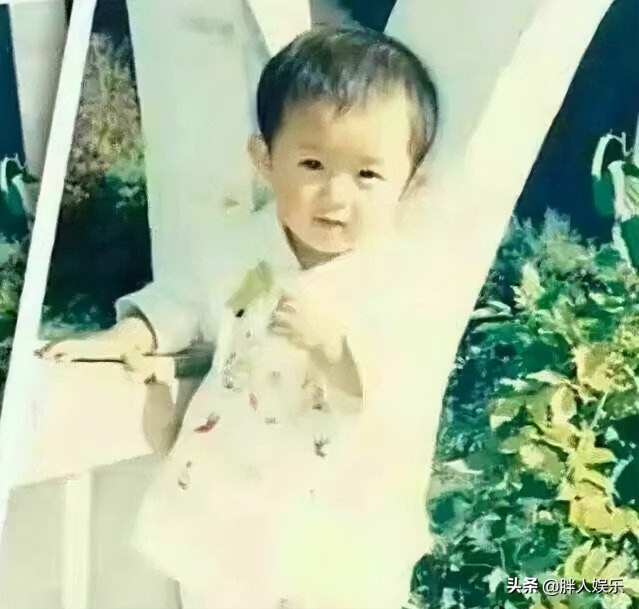 冯绍峰个人资料简介(和赵丽颖离婚11个月后,冯绍峰如今怎样了?)