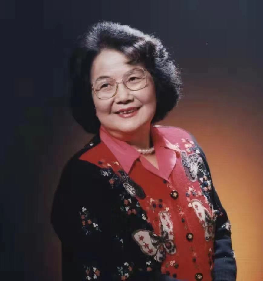 叶佩英简介(歌唱家叶佩英:她唱《我爱你,中国》有真挚单纯的情感)