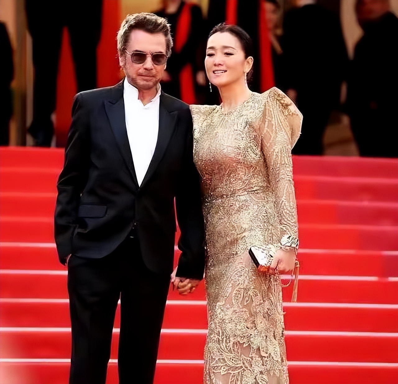 巩俐简介(演员女皇巩俐)