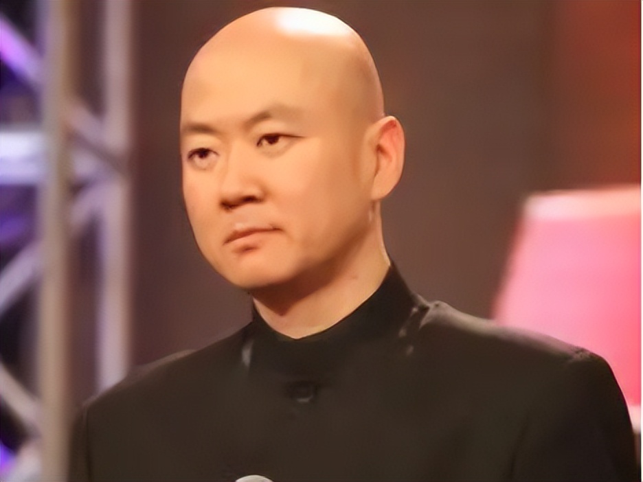 郭冬临的个人资料简介(因8个字被索赔1亿,55岁不婚不育)