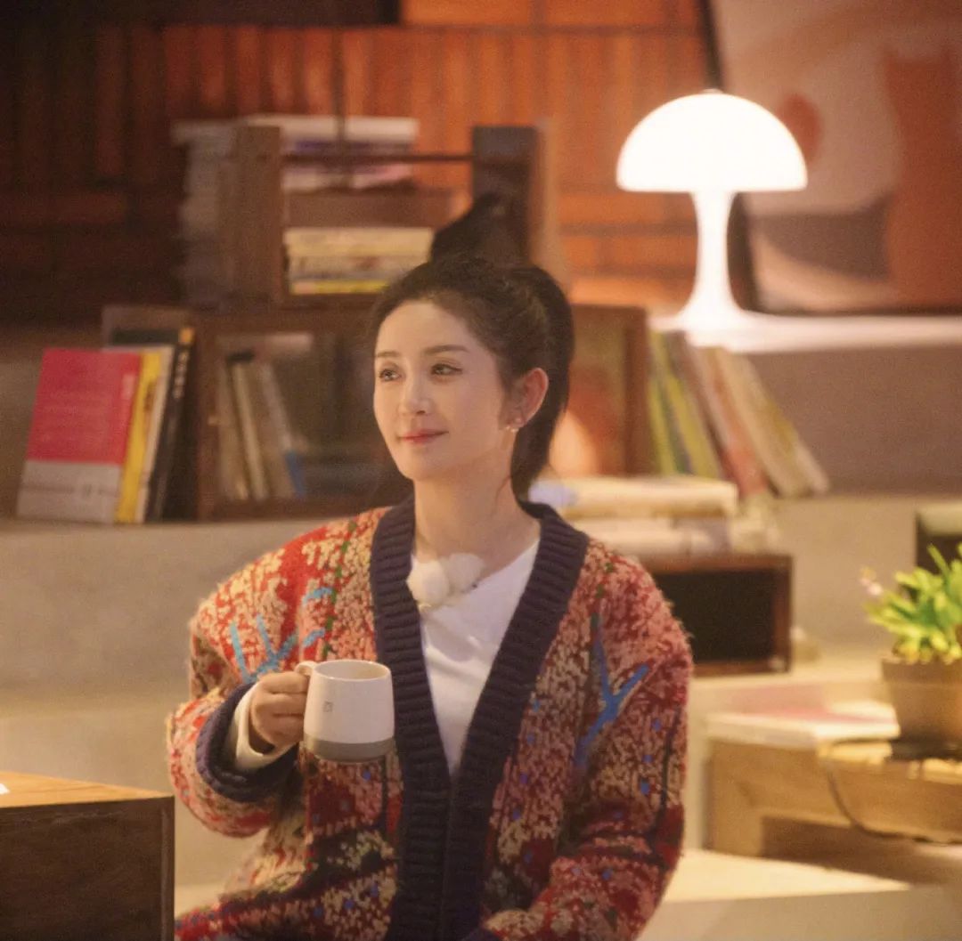 何炅个人简介(何炅谢娜友谊化为泡影?何炅生日,快乐家族无人公开祝福)