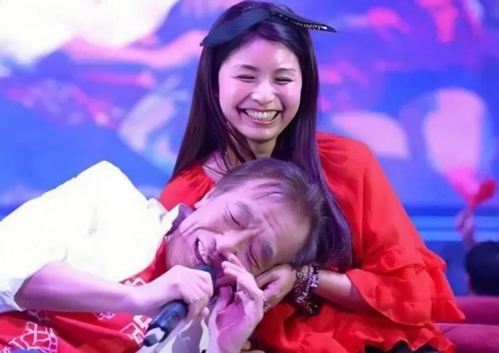 “急智歌王”张帝简介(三婚娶了女儿闺蜜,相差33岁的爱情却如胶似漆)