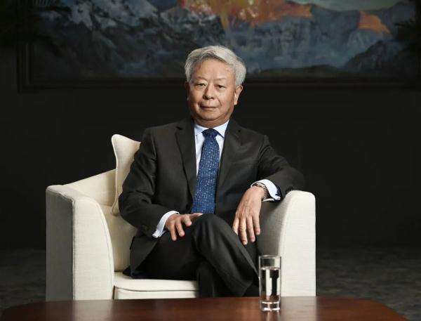 金立群简介(投行行长金立群接受新华社记者专访)