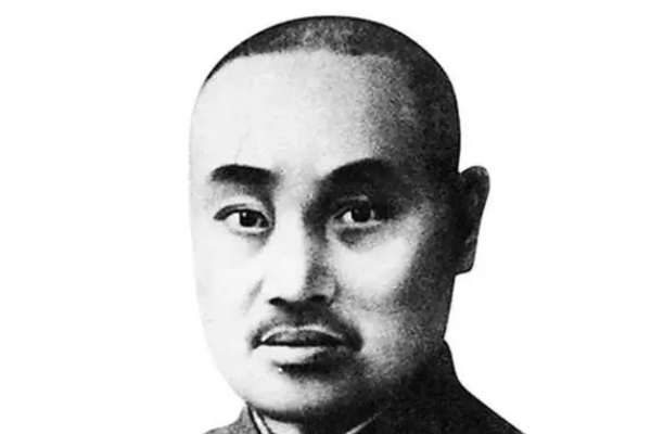 抗日名将王铭章简介(多次为其题词,他做出了什么贡献?)