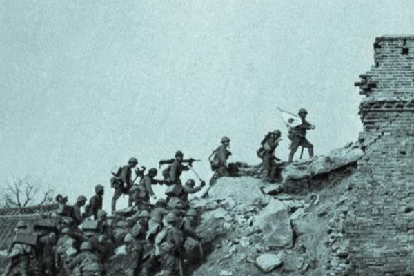 抗日名将王铭章简介(多次为其题词,他做出了什么贡献?)