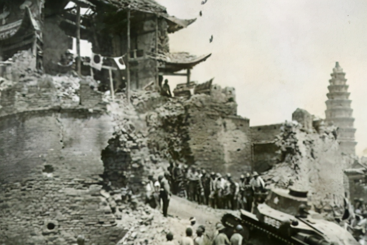 抗日名将王铭章简介(多次为其题词,他做出了什么贡献?)