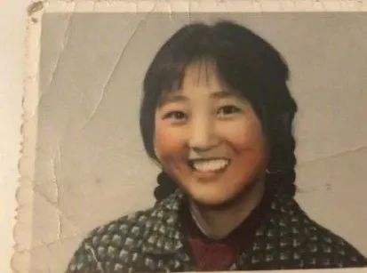 李焕英简介(让逝去的母亲流传后世,风光背后有泪水)