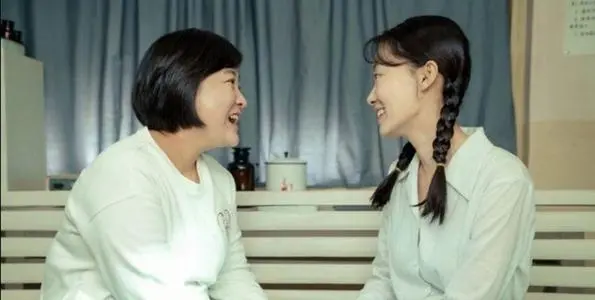 李焕英简介(让逝去的母亲流传后世,风光背后有泪水)