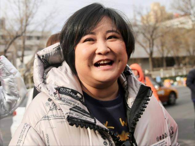 李焕英简介(让逝去的母亲流传后世,风光背后有泪水)