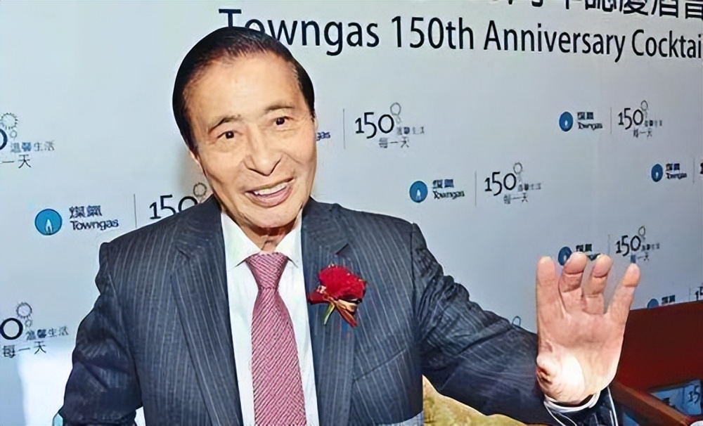 李家诚简介(李兆基给儿子取名李家诚,目的是为了对付李嘉诚?根本不是这样的)