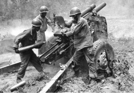 李湘简介(李湘军长翻看美军扔下的空壳弹,结果7天后骤然身亡)