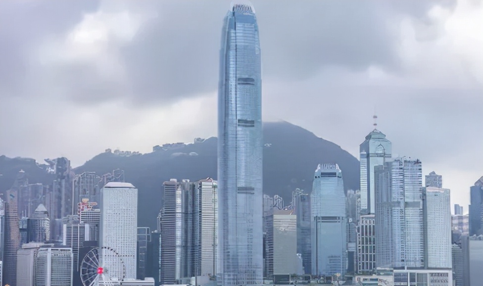 李兆基简介(李兆基,实力堪比李嘉诚的亚洲股神,身价321亿美元的富豪)