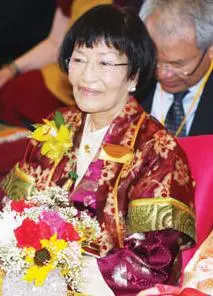 李兆基简介(李兆基,实力堪比李嘉诚的亚洲股神,身价321亿美元的富豪)