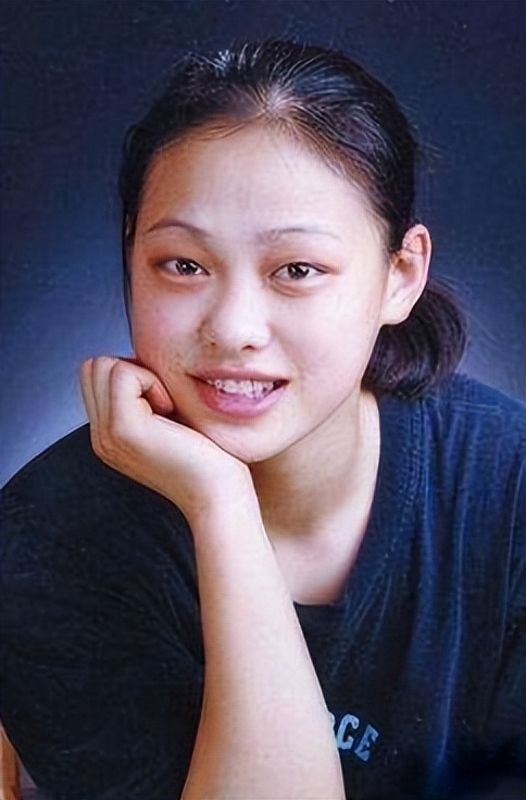 刘翔的简介(和葛天结婚不到一年离婚,二婚娶初恋吴莎,现婚姻状况如何)