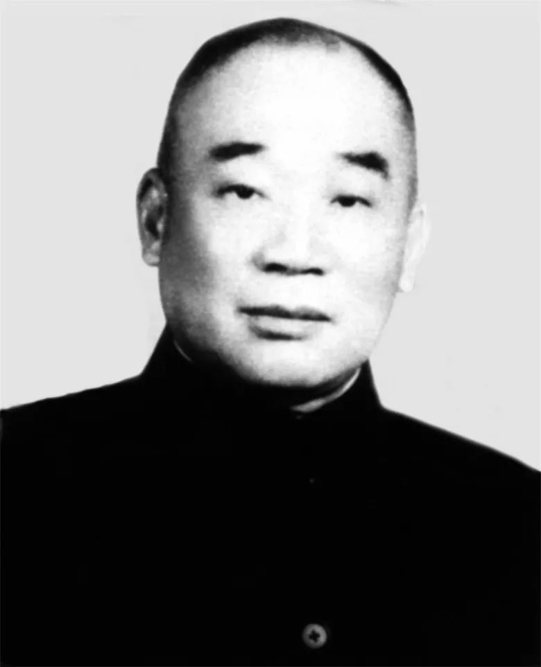 马寅初简介(马寅初有一妻一妾,小妾是他女儿的同学,妻妾和睦,寿至百岁)