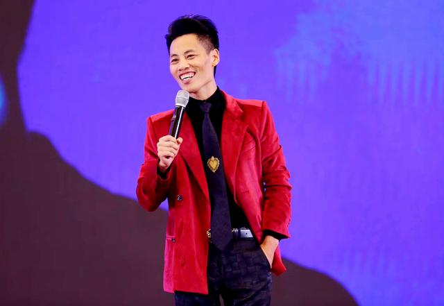 聂枭简介(“伪大师”聂枭,桀骜不驯,除成功割了“韭菜”,压根就没成功过)