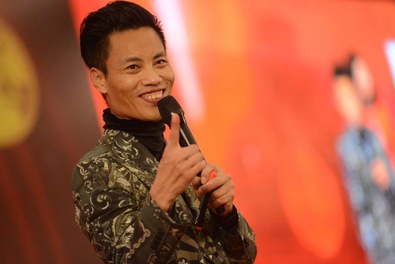 聂枭简介(“伪大师”聂枭,桀骜不驯,除成功割了“韭菜”,压根就没成功过)