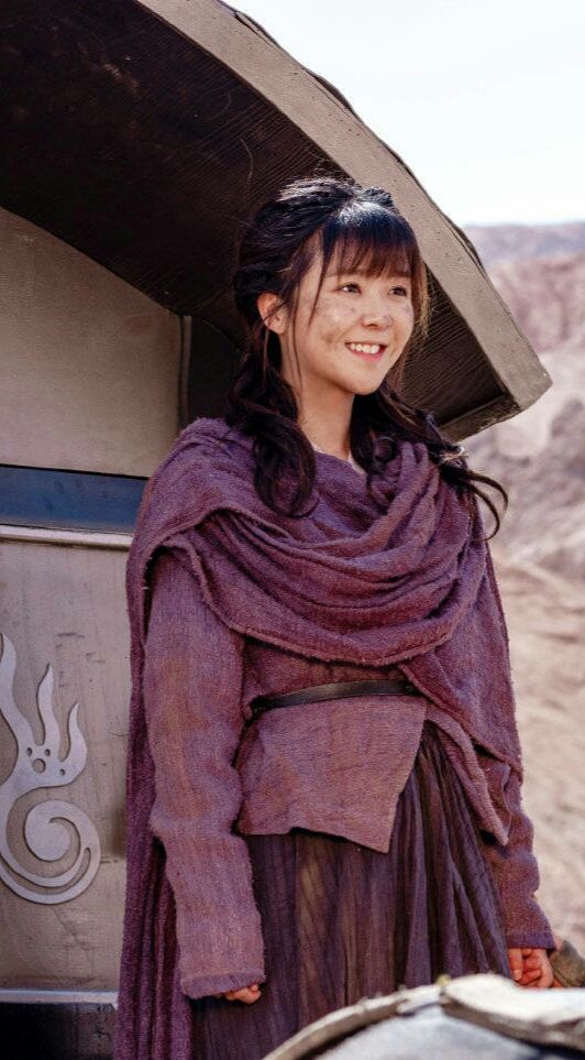 宋伊人的个人资料简介(“清纯校花”宋伊人:出道多年不温不火,如今被传背后有人撑腰)