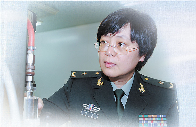 攀登者陈薇简介(不畏风雨,携手团队,为守护每一个生命拼尽全力)