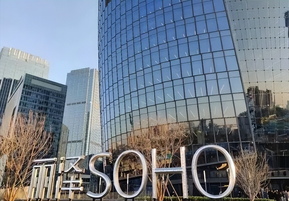 潘石屹简介(国难临头却捐美国六亿,儿子诋毁英烈,套现百亿跑路失败)