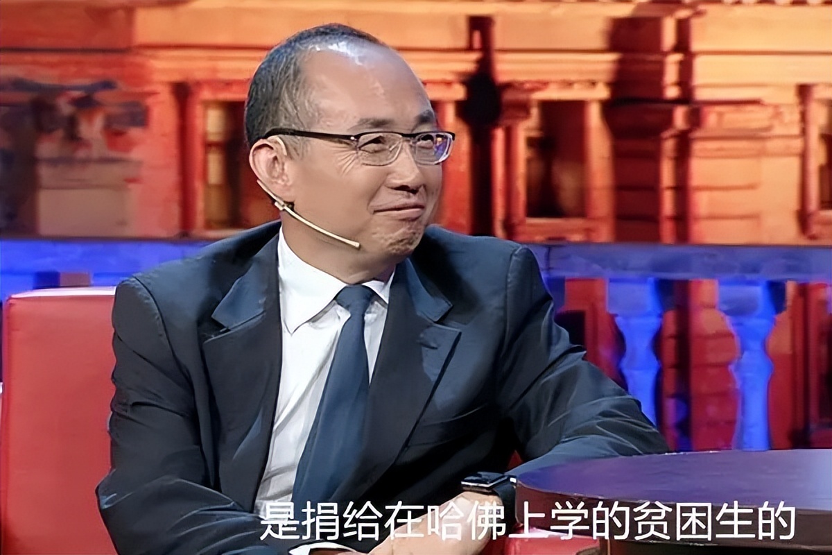 潘石屹简介(国难临头却捐美国六亿,儿子诋毁英烈,套现百亿跑路失败)