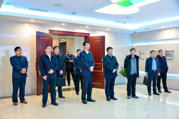 郯城王立军简介(县委书记王立军一行到访水发集团)