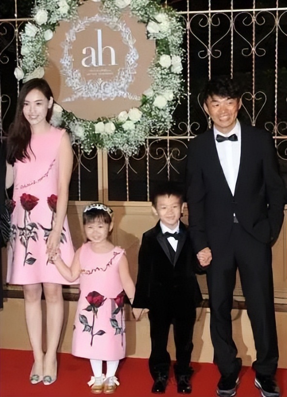 王宝强简介(离婚六年了,王宝强和马蓉的人生状况,有何不同?)