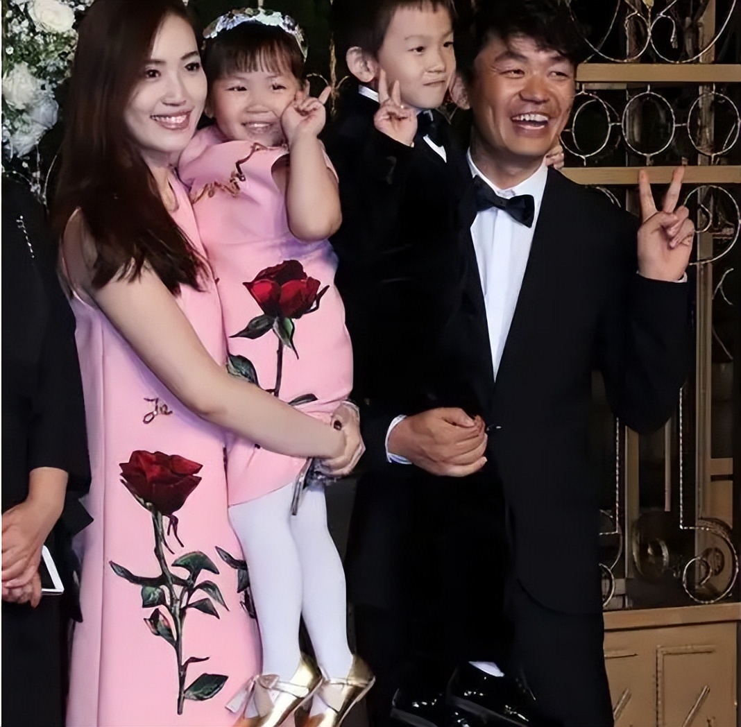 王宝强简介(离婚六年了,王宝强和马蓉的人生状况,有何不同?)