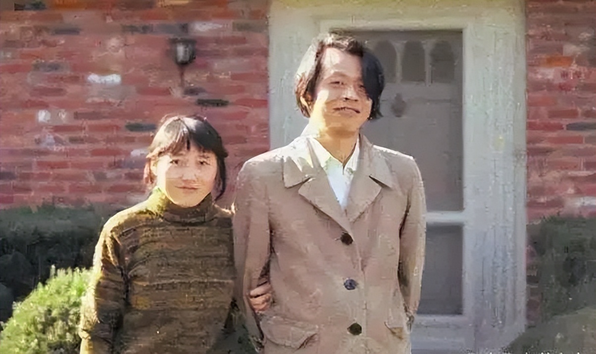 王小波简介(告诉你,银河,一想到你,我这张丑脸上就泛起微笑)