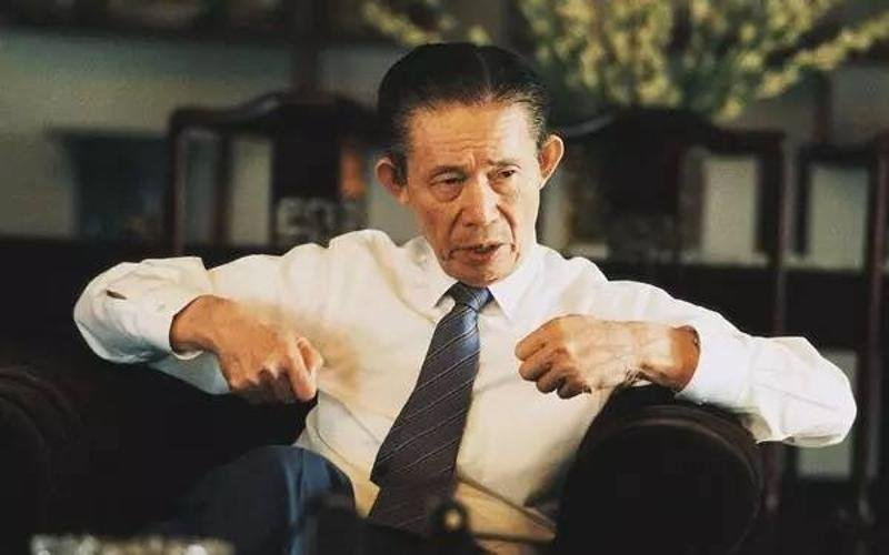 王永庆简介(捐建4200所学校,又向汶川捐款1亿,一条毛巾却用20年)