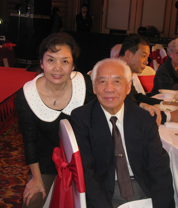 吴霜简介(吴霜:想念我的六叔吴祖强)