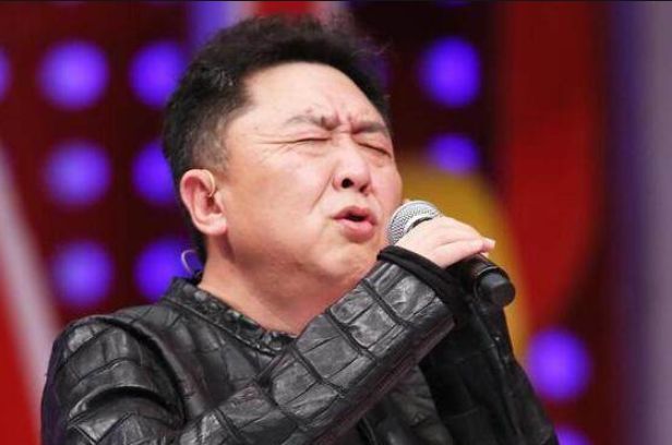 相声于谦简介（娶19岁女学生，不赚钱时靠老婆养，两个儿子归郭德纲管）