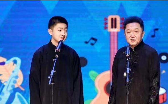 相声于谦简介（娶19岁女学生，不赚钱时靠老婆养，两个儿子归郭德纲管）