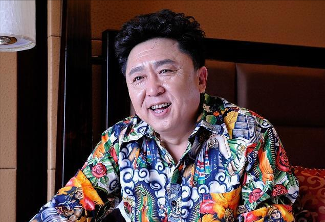 相声于谦简介（娶19岁女学生，不赚钱时靠老婆养，两个儿子归郭德纲管）