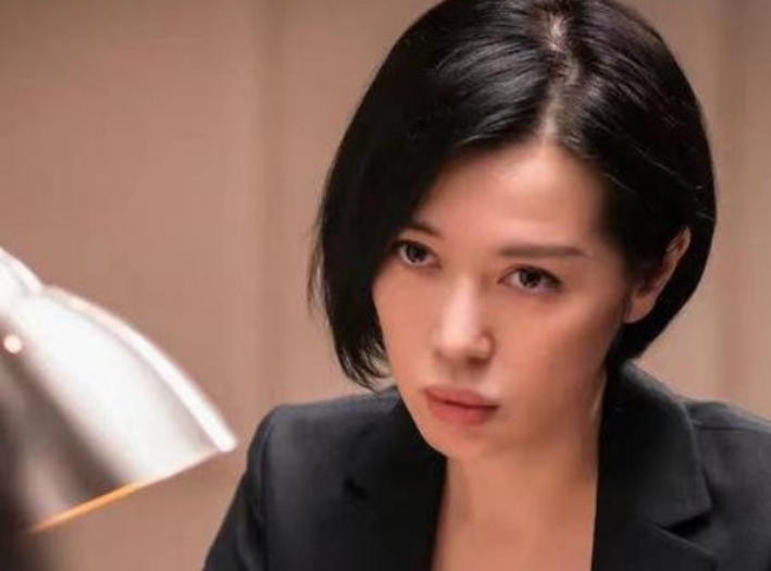 “性感尤物”余男的个人资料简介(生猛人生,和她的唏嘘情史)