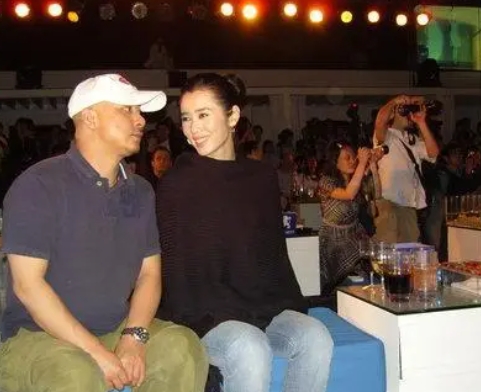 “性感尤物”余男的个人资料简介(生猛人生,和她的唏嘘情史)