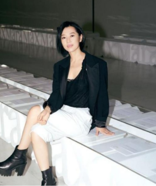 “性感尤物”余男的个人资料简介(生猛人生,和她的唏嘘情史)