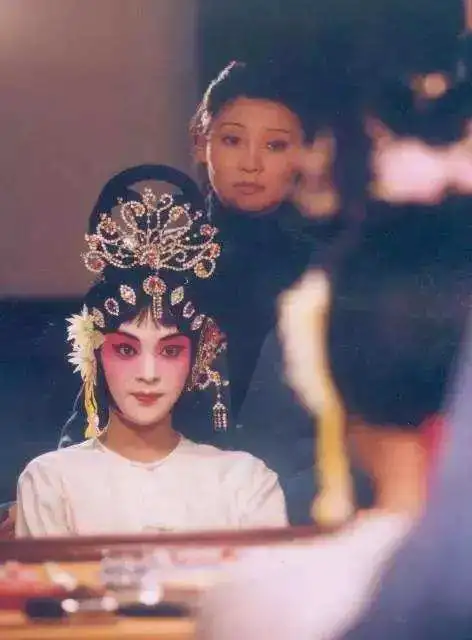 徐帆简介(徐帆当年这么红,为何还做第三者,插足别人的婚姻?)