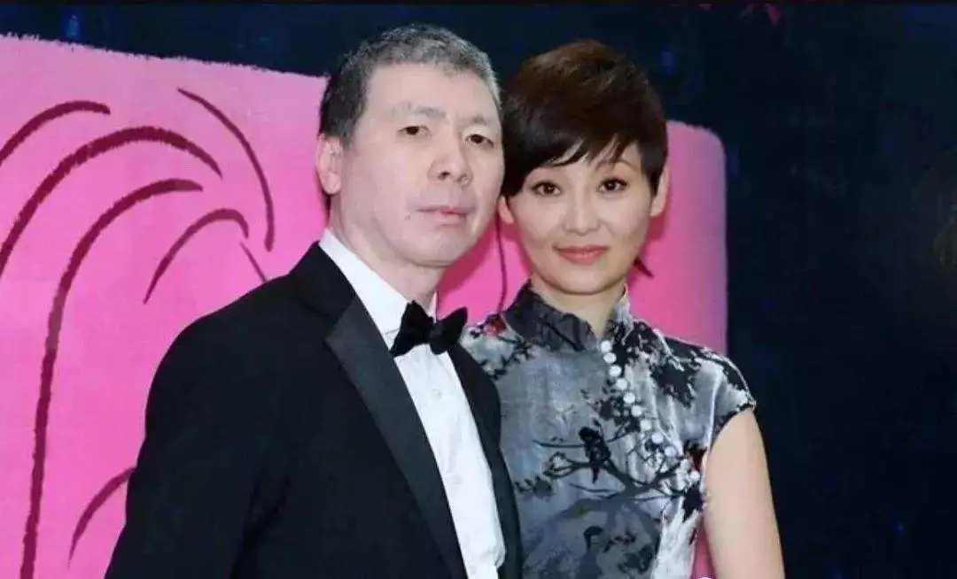 徐帆简介(徐帆当年这么红,为何还做第三者,插足别人的婚姻?)