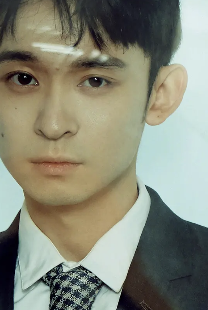 演员董子健个人资料简介(妈妈是王京花,19岁一炮而红,他的家庭不简单)