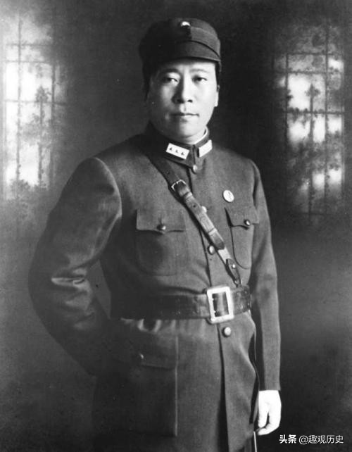 杨虎城简介(杨虎城56岁时不幸遇害,留下6个女儿4个儿子,后来过得怎么样?)