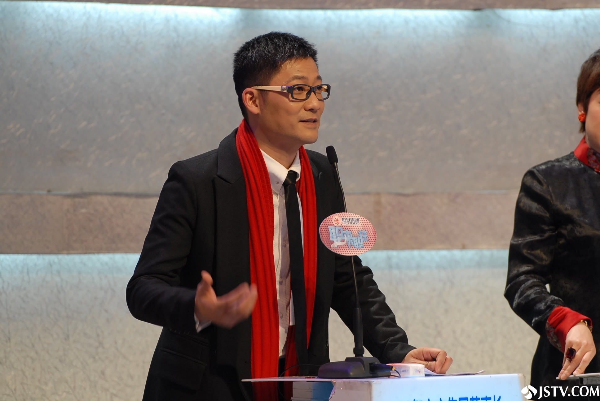 杨石头简介(杨石头：是理想主义者，也是风声水起的创业者)