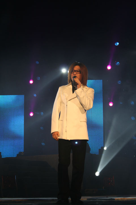 郭峰简介(音乐才子郭峰,60岁仍未婚无子女,还没成家就老了)