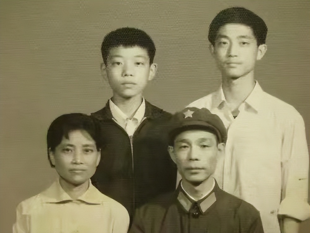 郭峰简介(音乐才子郭峰,60岁仍未婚无子女,还没成家就老了)