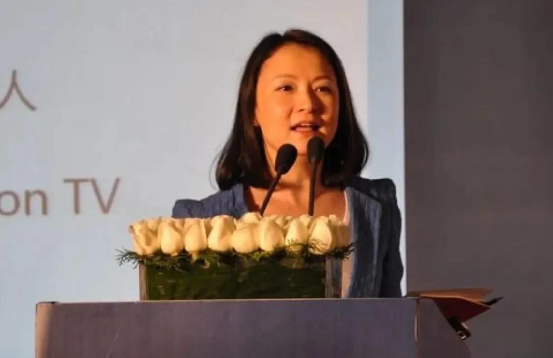 袁鸣简介(上海台曾经的皇牌主持袁鸣)