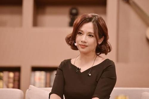 好丈夫陈松伶老公张铎简介(娶大8岁的妻子,姐弟恋多年如一日,至今恩爱如初)